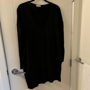 Wilfred Black V-Neck Tunic Top